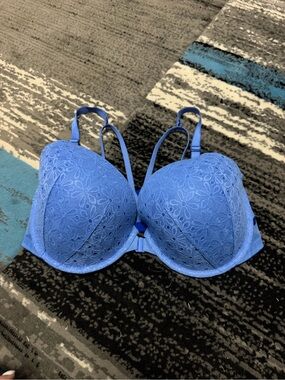 Victoria Secret Lace Push-Up Bra in Blue